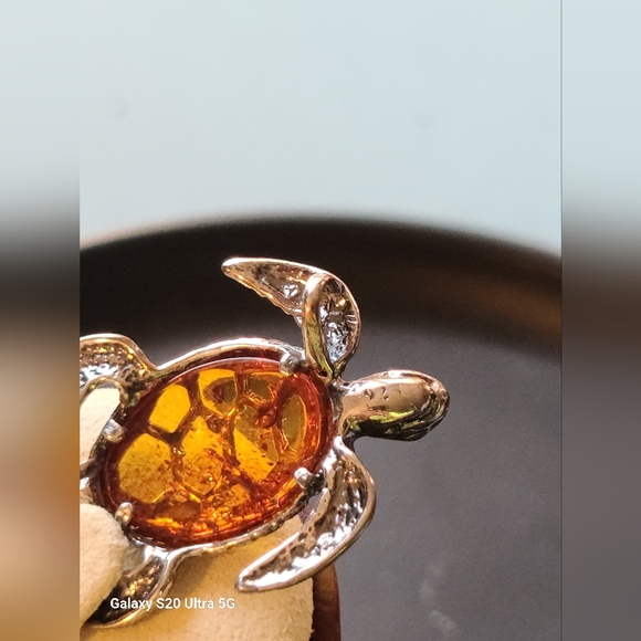 Sterling silver and Baltic Amber pendant - Picture 5 of 9